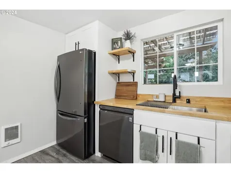 1922 W 27th Street Vancouver WA 98660