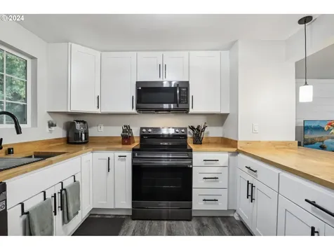 1922 W 27th Street Vancouver WA 98660
