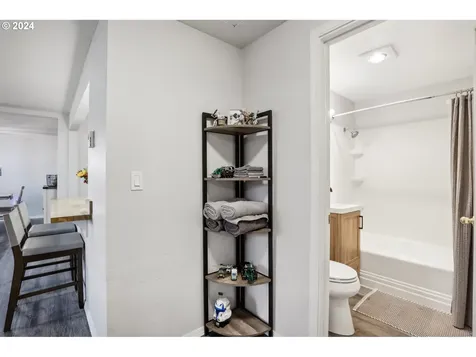 1922 W 27th Street Vancouver WA 98660