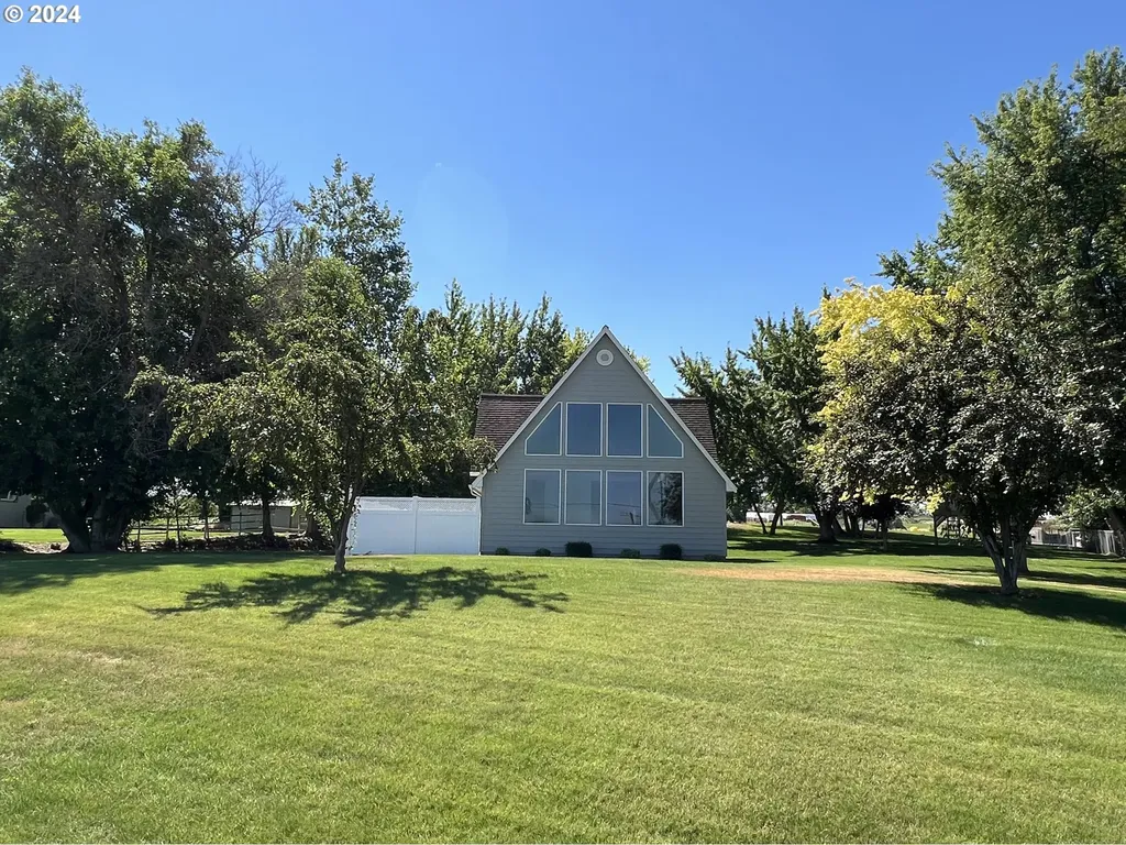 1360 E Highland Avenue Hermiston OR 97838