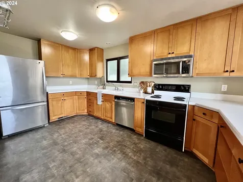 1360 E Highland Avenue Hermiston OR 97838