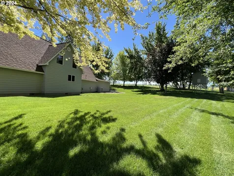 1360 E Highland Avenue Hermiston OR 97838