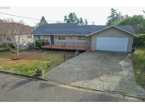 3580 Lindberg Avenue Coos Bay OR 97420