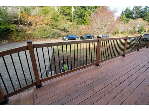 3580 Lindberg Avenue Coos Bay OR 97420