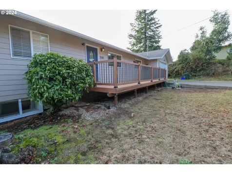 3580 Lindberg Avenue Coos Bay OR 97420