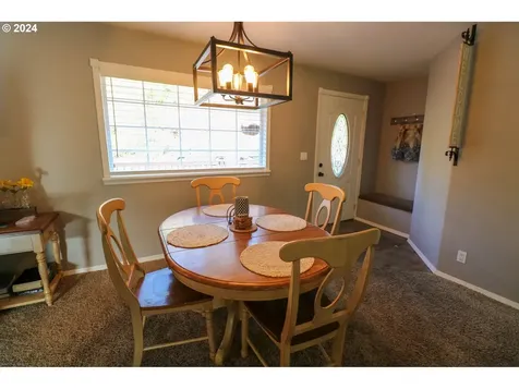 3580 Lindberg Avenue Coos Bay OR 97420