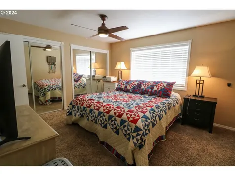 3580 Lindberg Avenue Coos Bay OR 97420