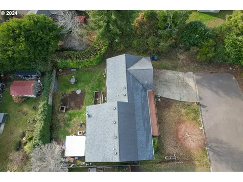 3580 Lindberg Avenue Coos Bay OR 97420