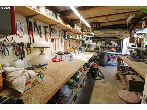 3580 Lindberg Avenue Coos Bay OR 97420