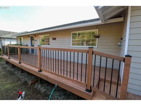 3580 Lindberg Avenue Coos Bay OR 97420