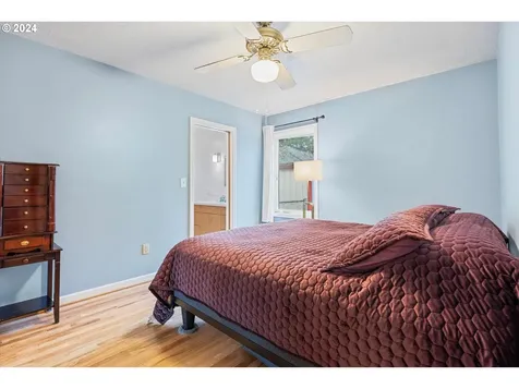 846 NE 72nd Avenue Portland OR 97213