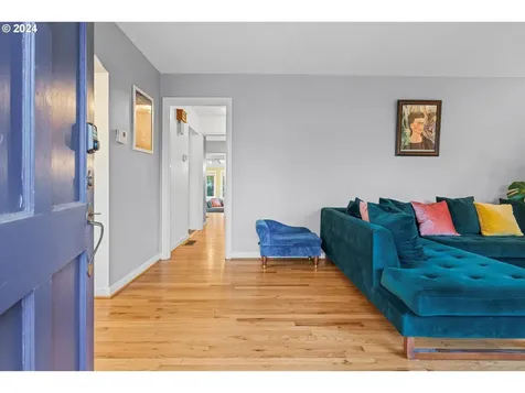 846 NE 72nd Avenue Portland OR 97213