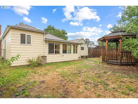 846 NE 72nd Avenue Portland OR 97213