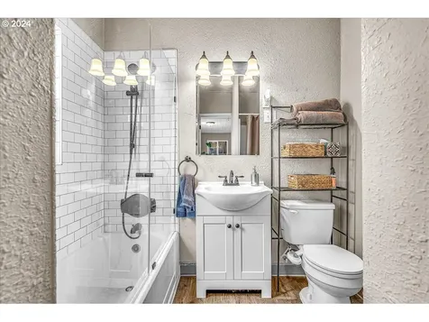4809 Nw Washington Street Vancouver WA 98663