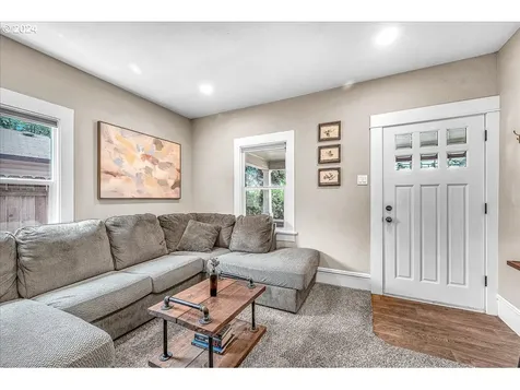 4809 Nw Washington Street Vancouver WA 98663