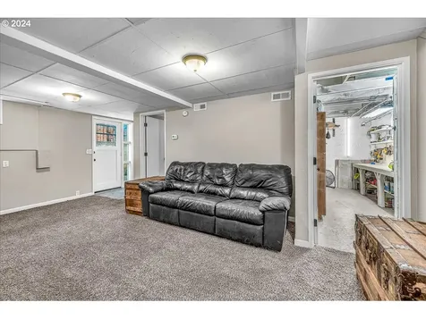 4809 Nw Washington Street Vancouver WA 98663