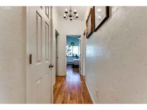 76990 London Road Cottage Grove OR 97424