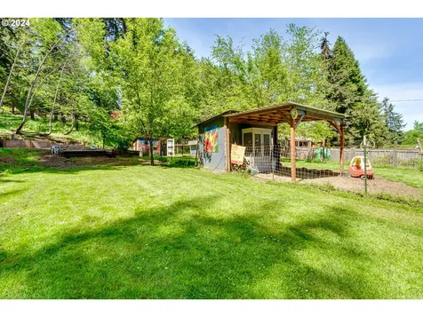 76990 London Road Cottage Grove OR 97424