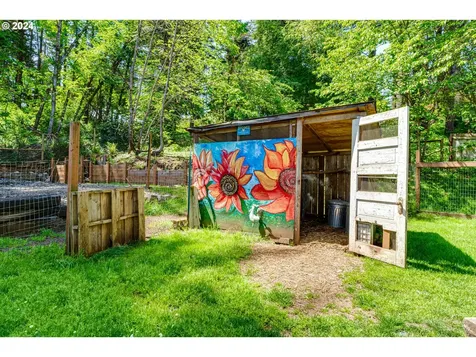 76990 London Road Cottage Grove OR 97424