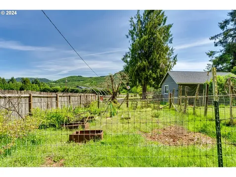 76990 London Road Cottage Grove OR 97424