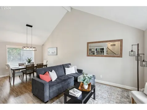 7262 Sw Applegate Drive Beaverton OR 97007