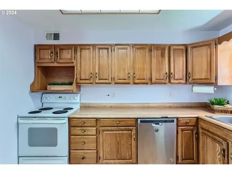 7320 Se Holgate Boulevard Portland OR 97206