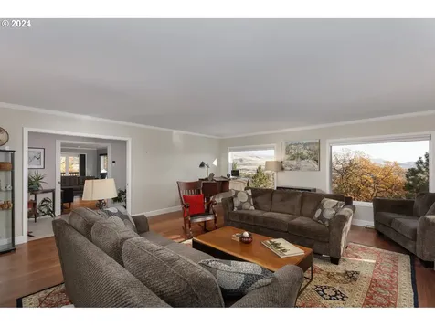 1329 Sterling Drive The Dalles OR 97058