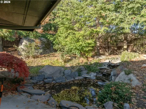 1329 Sterling Drive The Dalles OR 97058