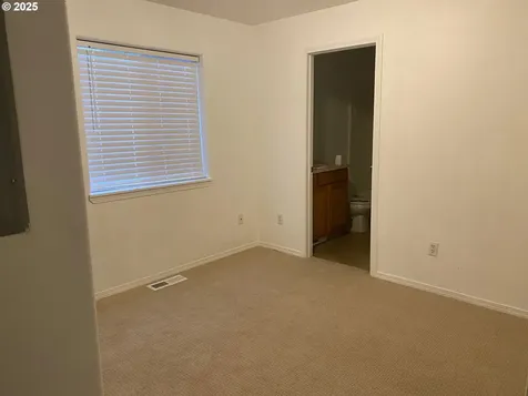 4724 NE 101st Avenue Portland OR 97220