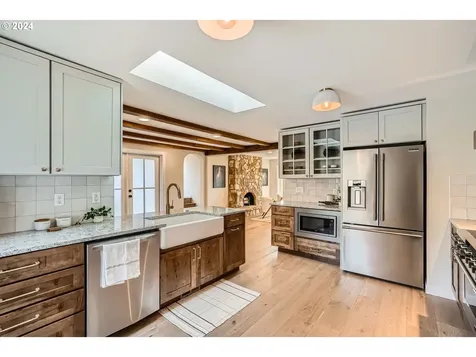 16804 SE Evergreen Highway Vancouver WA 98683