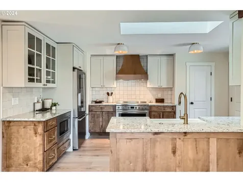 16804 SE Evergreen Highway Vancouver WA 98683