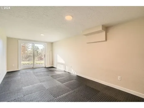 16804 SE Evergreen Highway Vancouver WA 98683