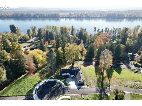 16804 SE Evergreen Highway Vancouver WA 98683