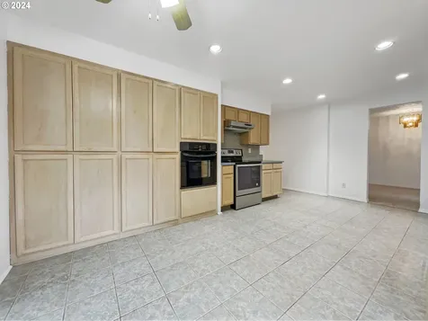 1215 Ne 108th Avenue Vancouver WA 98664