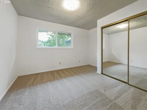 1215 Ne 108th Avenue Vancouver WA 98664