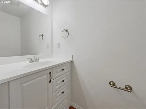 1215 Ne 108th Avenue Vancouver WA 98664