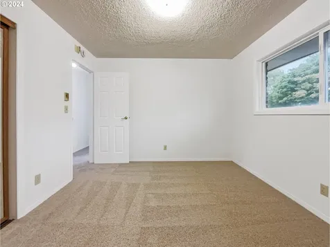 1215 Ne 108th Avenue Vancouver WA 98664