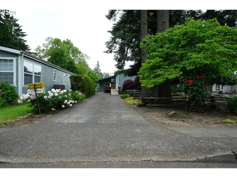 989 Woodland Avenue Woodburn OR 97071