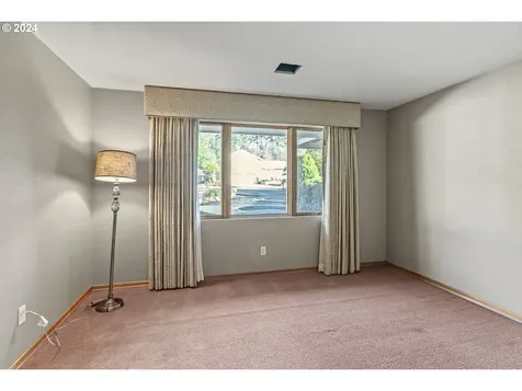 2307 Cascade Way Longview WA 98632