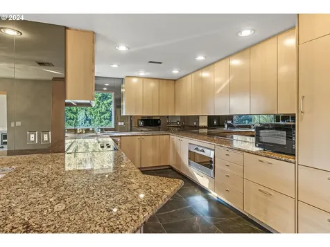 2307 Cascade Way Longview WA 98632