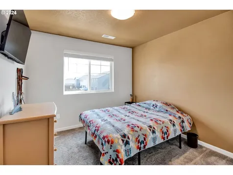 2518 W 14th Place Junction City OR 97448