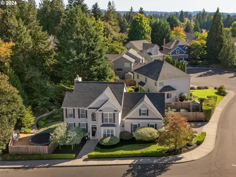 10252 SW Picks Court Portland OR 97224