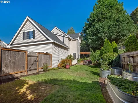 10252 SW Picks Court Portland OR 97224