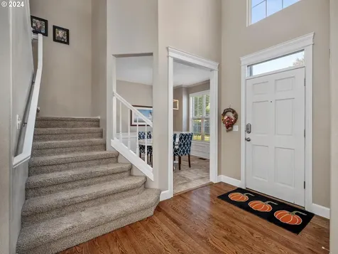 10252 SW Picks Court Portland OR 97224