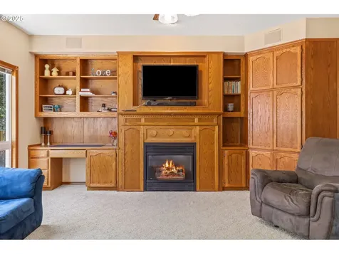 2812 SW Mawrcrest Avenue Gresham OR 97080