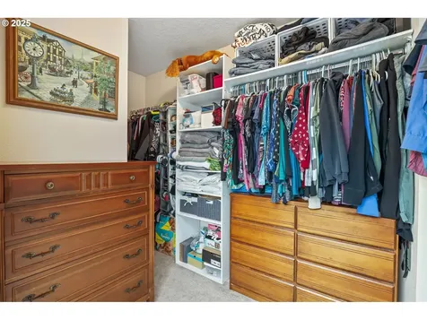 2812 SW Mawrcrest Avenue Gresham OR 97080