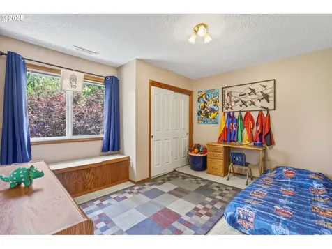 2812 SW Mawrcrest Avenue Gresham OR 97080