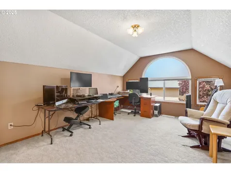 2812 SW Mawrcrest Avenue Gresham OR 97080