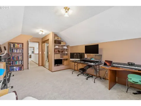 2812 SW Mawrcrest Avenue Gresham OR 97080