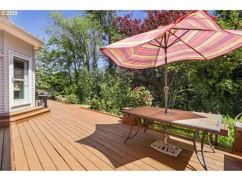 2812 SW Mawrcrest Avenue Gresham OR 97080